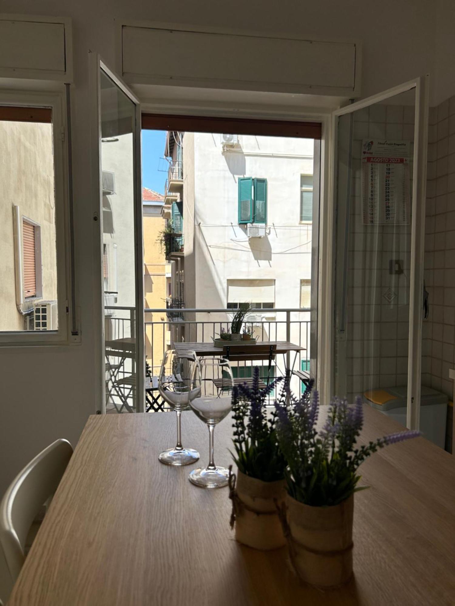 4 Country Side - City Center Palermo Exterior photo